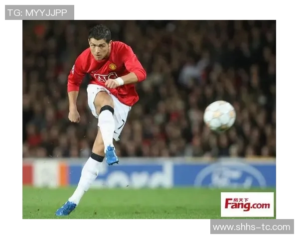 足球明星近拍照片展现运动魅力与个人风采的精彩瞬间 足球明星近拍照片展现运动魅力与个人风采的精彩瞬间